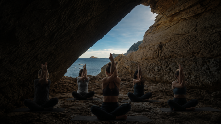 Yoga en Cueva